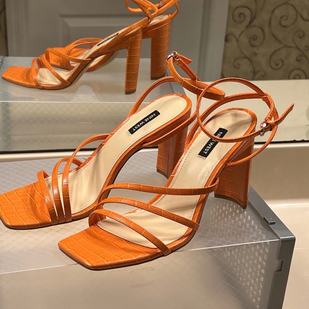 Nine West Strappy Sandals (NEW) Size 10.5